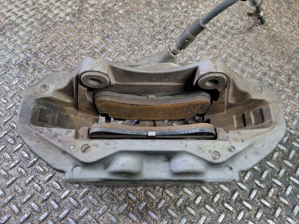 Купить 2022 mercedes-benz eqs v297 суппорт тормозной передний a2974205700