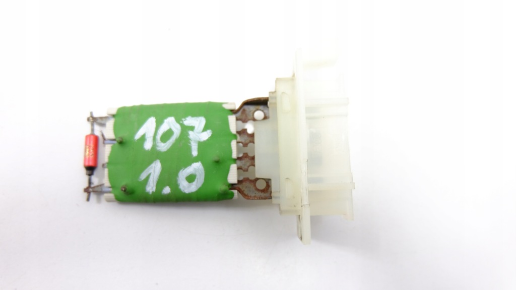 Купити Peugeot 107 резистор резистор обігрівача