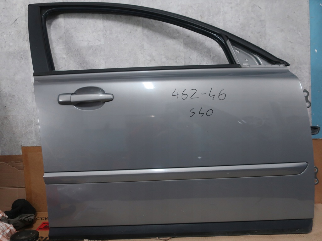фото №1, Volvo v50 s40 ii 04-07r дверь правое перед 462-46 ładne