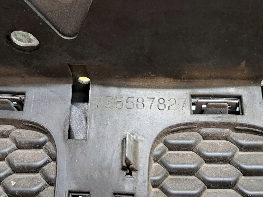 фото №10, Jeep renegade решётка радиатора оригинальная