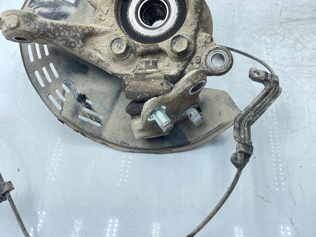 фото №6, Toyota prius prime 2016 ступиця колеса передній