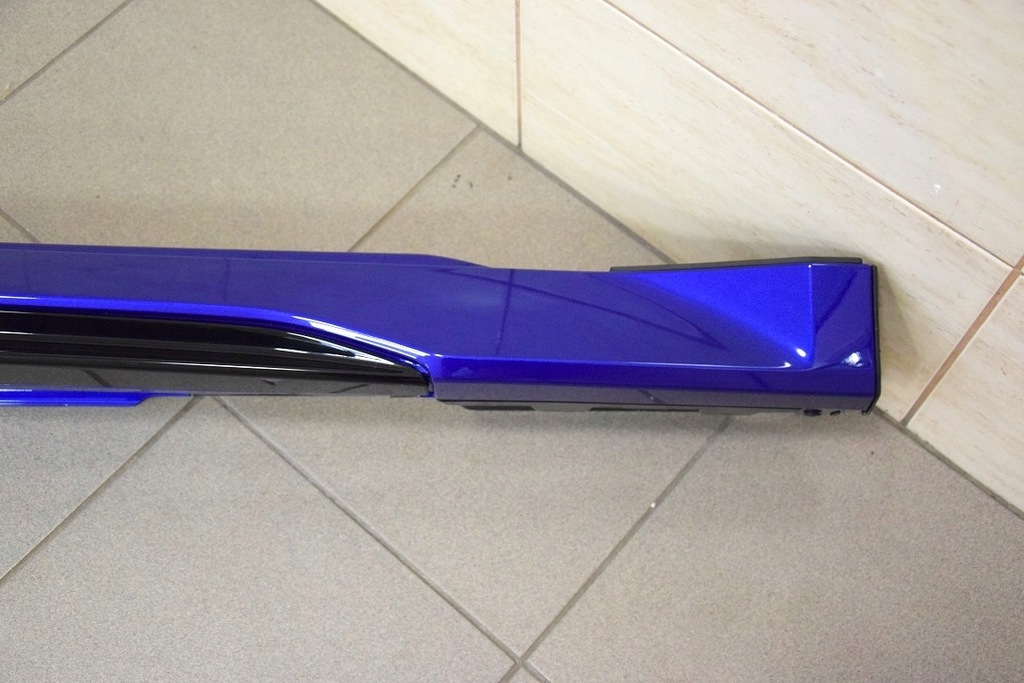 фото №9, Audi rs7 c8 18-r. 4k правый порог молдинг накладка