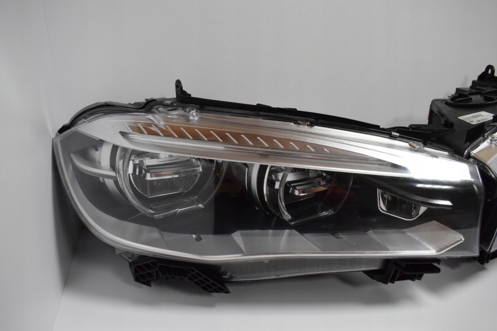 Bmw x5 f15 pas передній бампер лампи m-pakiet Оригінал