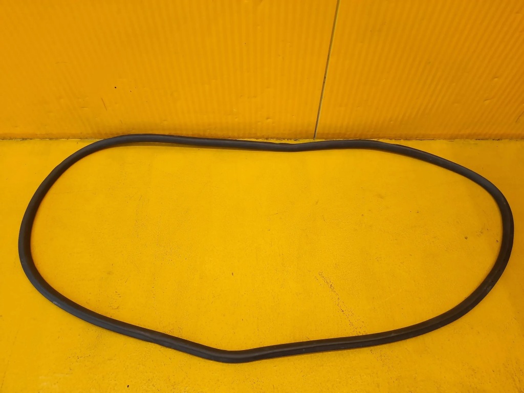 фото №1, Mercedes gle w167 прокладка дверь задняя левая w1676972500