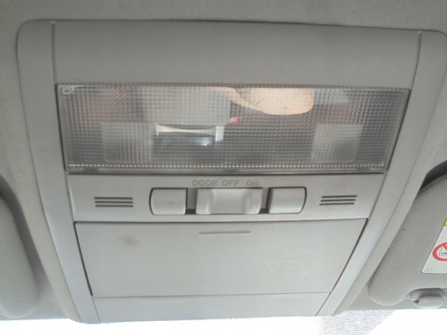 фото №1, Toyota prius ii xw20 лампа освітлення салону 03-09 5d