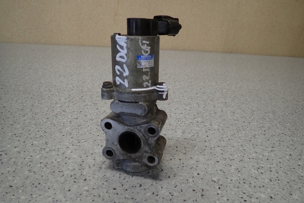 фото №5, Toyota corolla verso avensis 04- 2.2 2,0 клапан egr