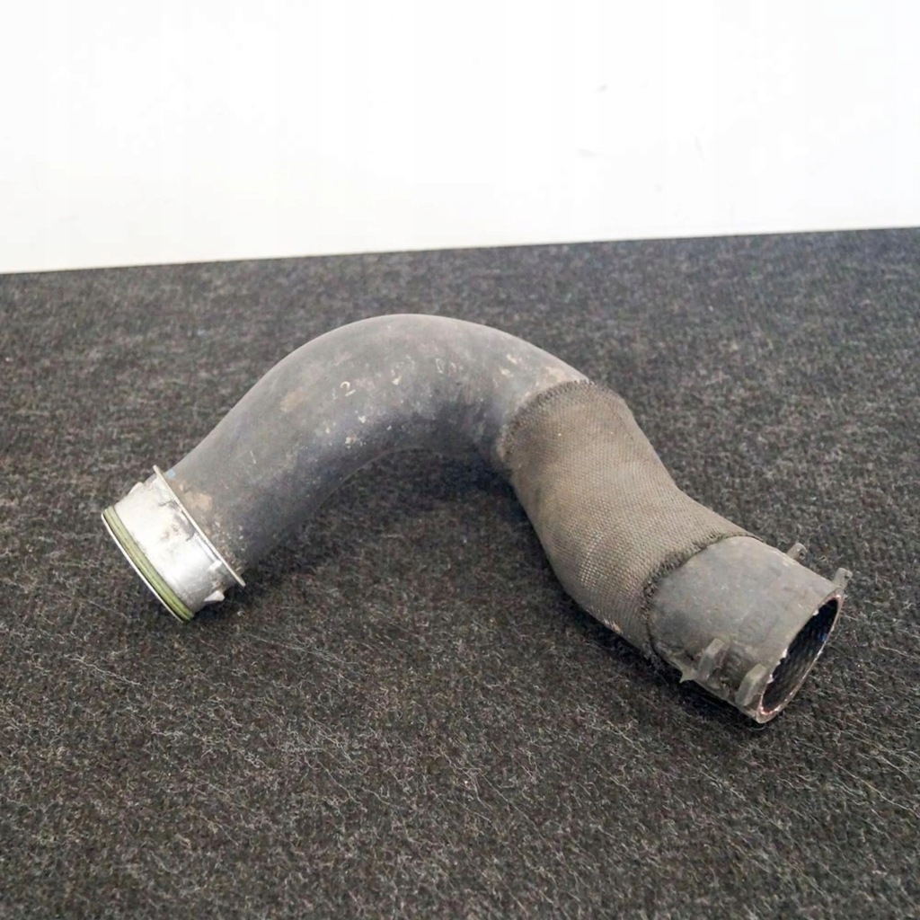 фото №1, Audi q7 4l 2013 правая сторона wąż / труба интеркулер