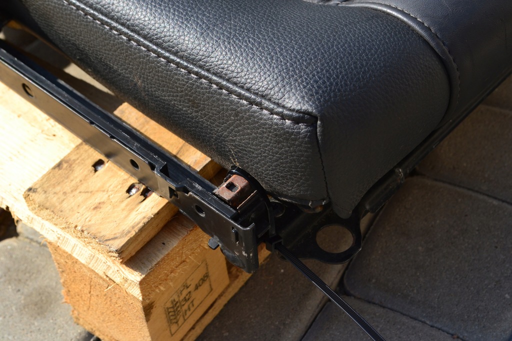 фото №7, Сиденья 3 trzeci ряд кожаный volvo xc90 i lift