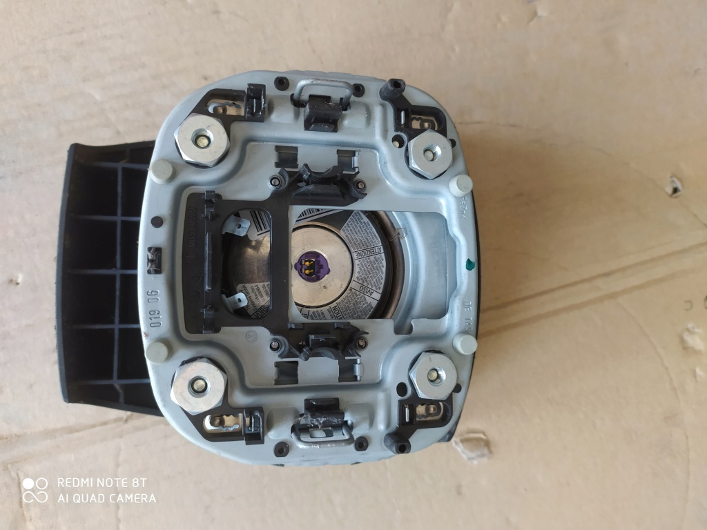 фото №4, Подушка подушка безопасности руля octavia ii 1z0880201s