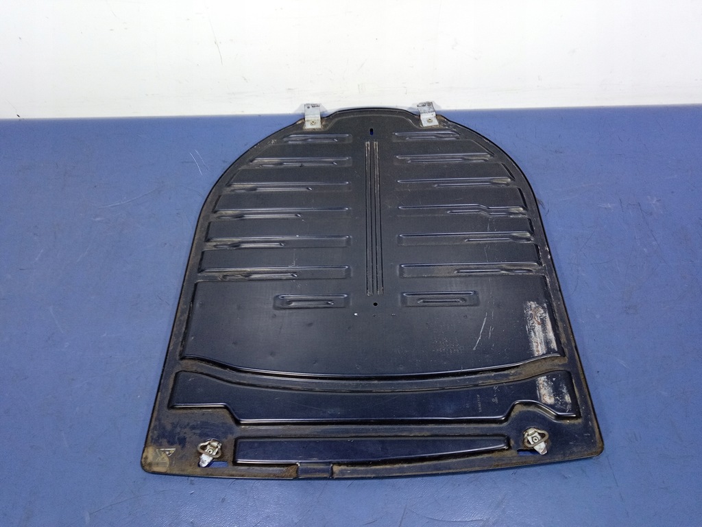 фото №1, Golf iv bora kombi защита колеса запасного