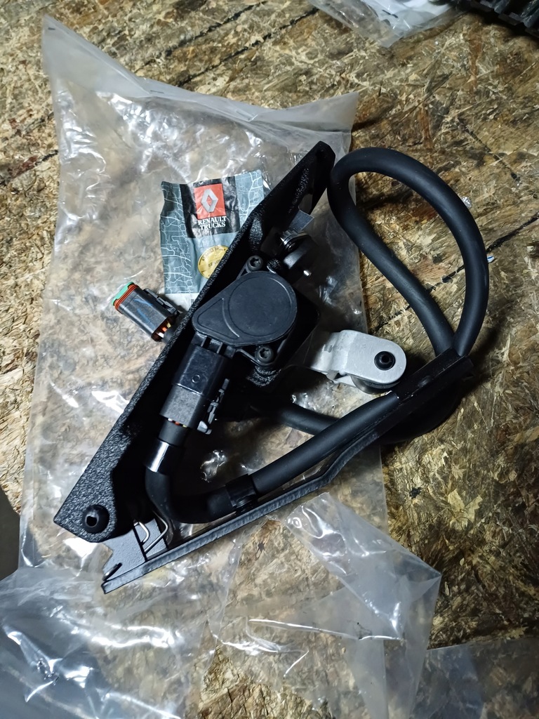 фото №12, Renault magnum dxi потенциометр газа 7484557548