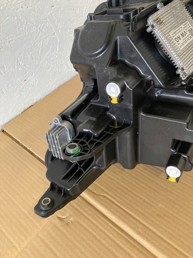 фото №13, Skoda kodiaq lift лампа права full led orygi.