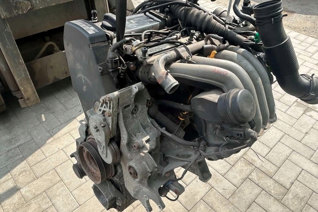 фото №11, Двигун vw passat variant b5 3b6 azm 2.0l бензиновий 85kw 2001