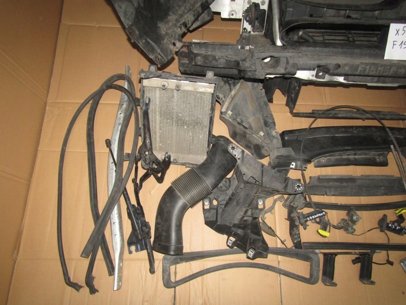 фото №8, Bmw x5 f15 3.0d капот бампер full led pas охладитель перед kompletny цвет