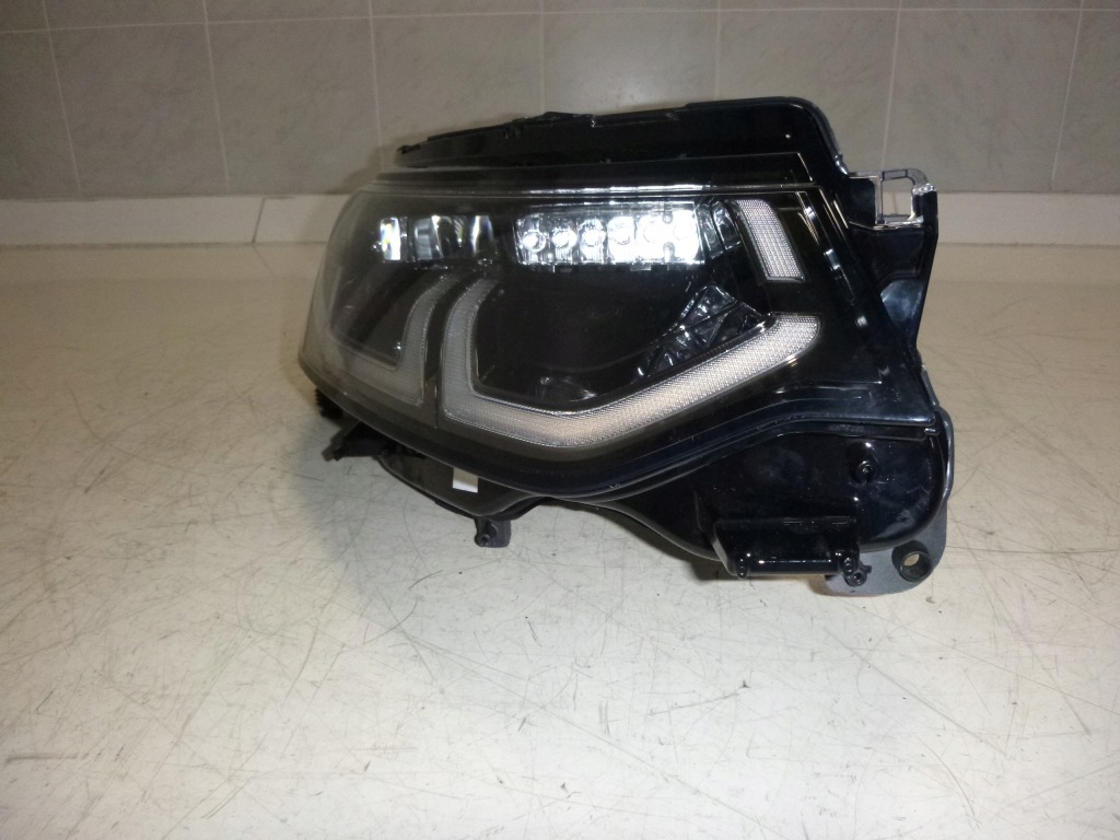 Lr discovery sport рестайлинг  l550 фара перед led европа  правый Киев