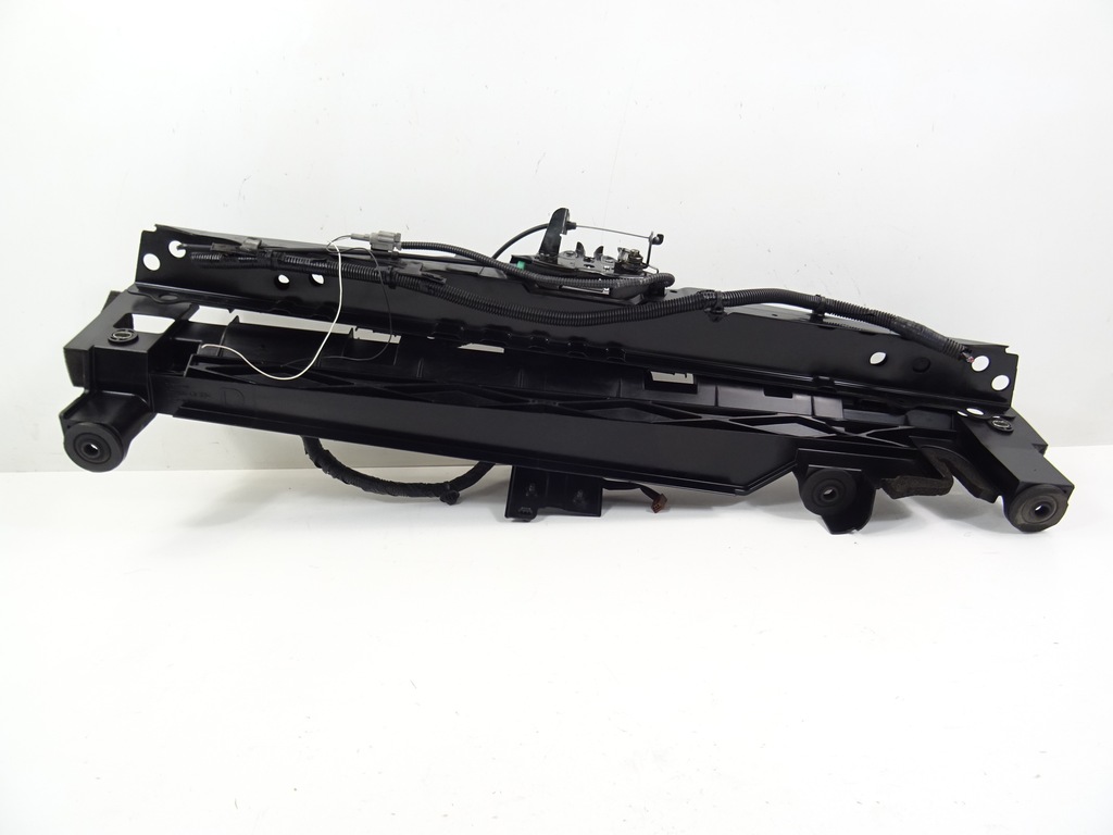 фото №7, X-trail t32 балка верхний замковая pas передний верхний