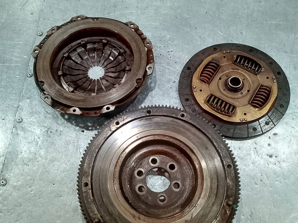 фото №10, Сцепление полный skoda fabia ii 0651052730 1.4 tdi