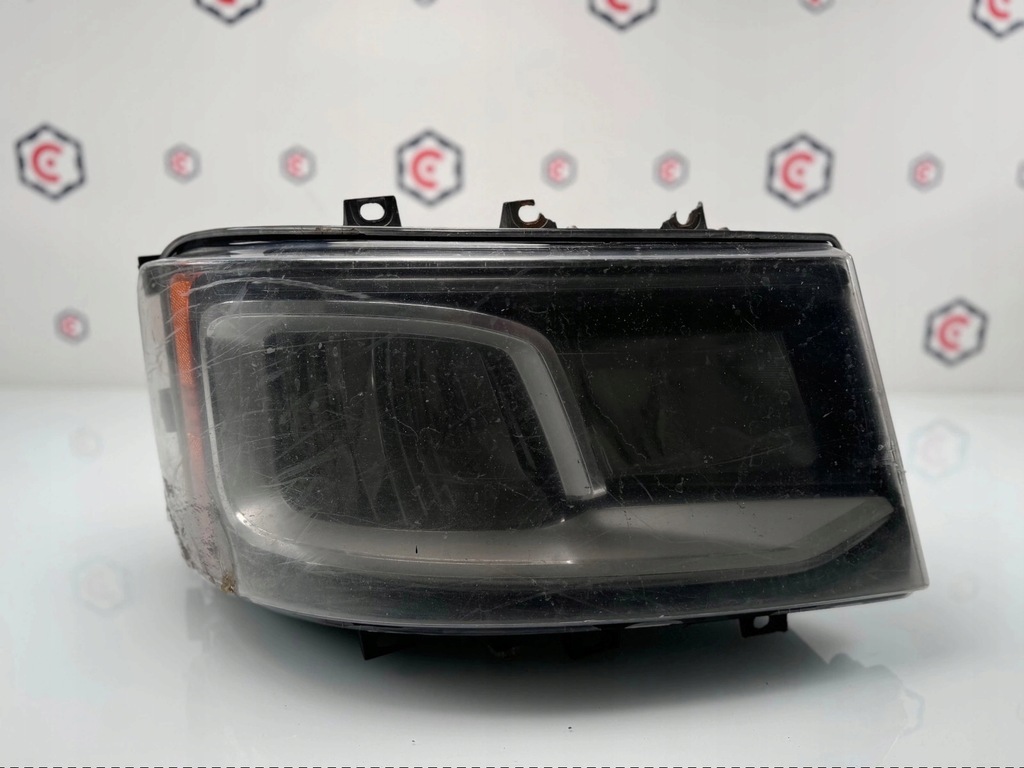 фото №1, Лампа права перед scania r s full led