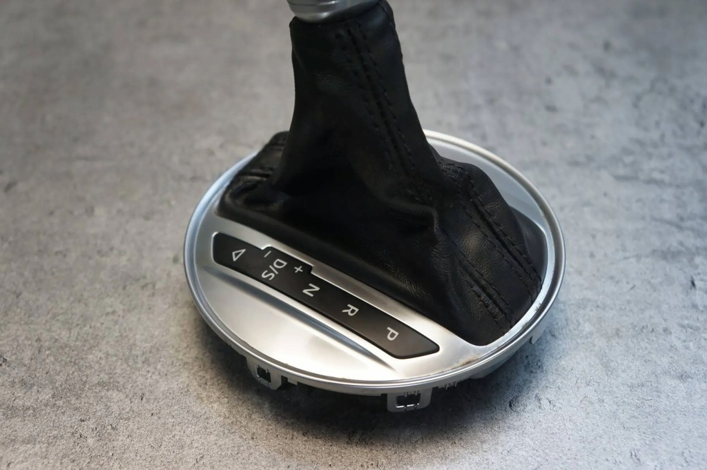 фото №8, Сигнализатор передач ручка чехол s-tronic audi tt 8s mk3 uk - 8s2713463