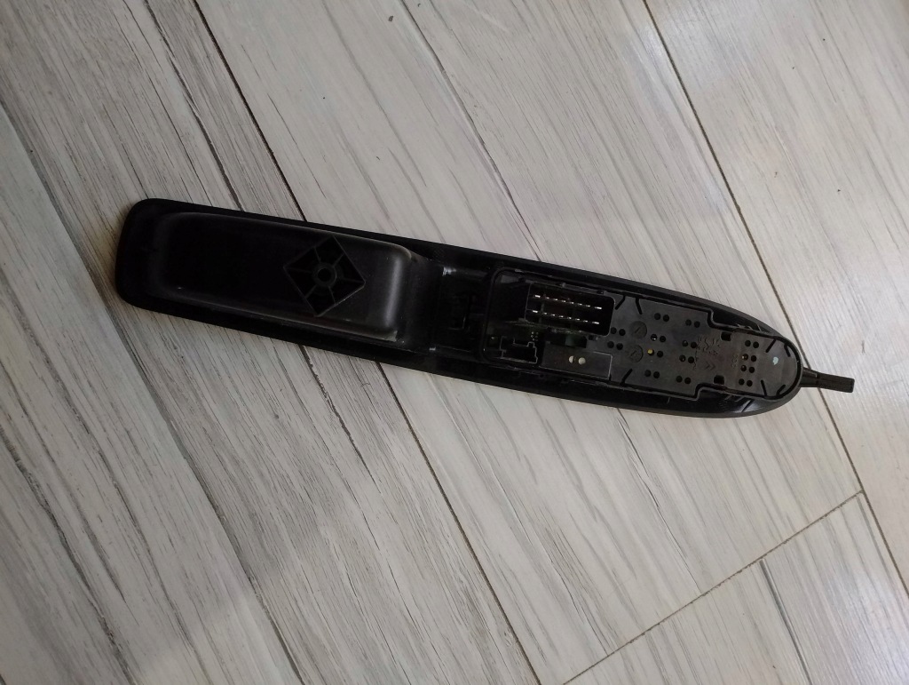 фото №3, Перемикач вікон дзеркал citroen ds3 96652234xt