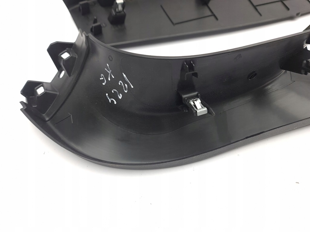 фото №8, Renault megane iv 2018 комплект обшивка / оббивка задній кришки багажника