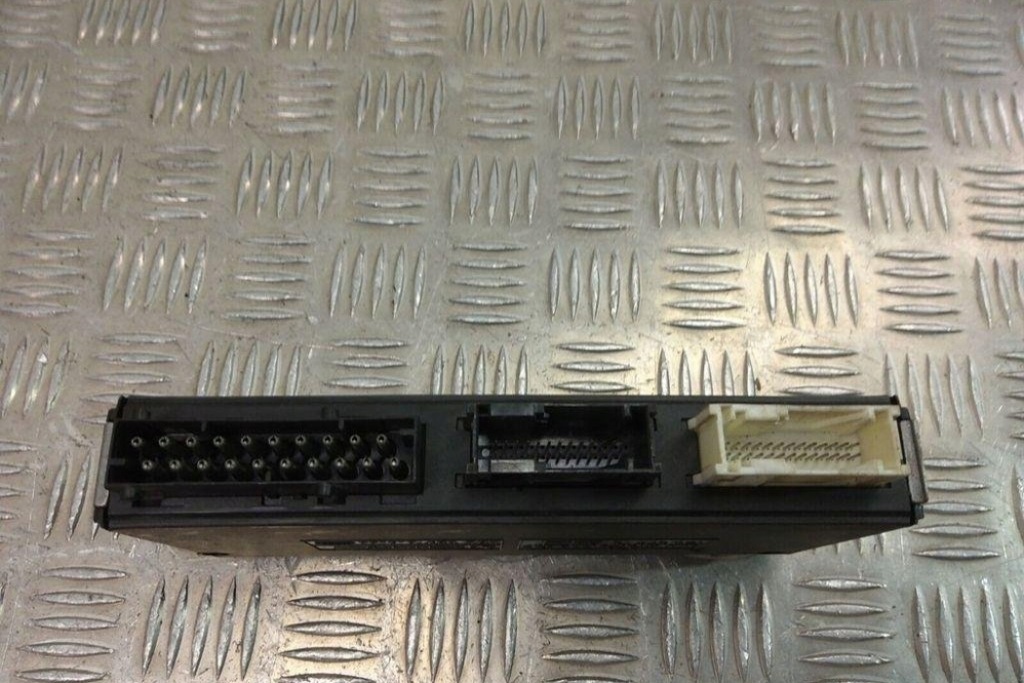 фото №1, Модуль комфорту bmw 5 e39 8352057 1996