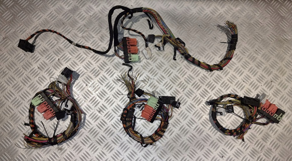 фото №11, Bmw 5 e61 электропроводка жгут модулей багажника mpm уровень pdc реле kpl