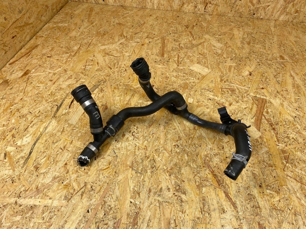 фото №1, Wąż труба шланг wody porsche taycan 9j1 9j1122058 2019-