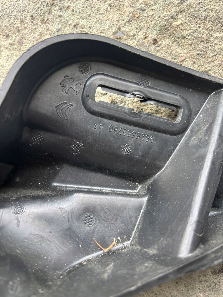 фото №9, Направляющая крыло перед левый правый peugeot e 208 ii 9828362580 9828361980