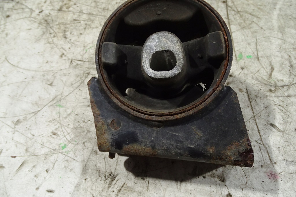 фото №13, Journey freemont 11- 3.6 кронштейн подушка 68051873ab