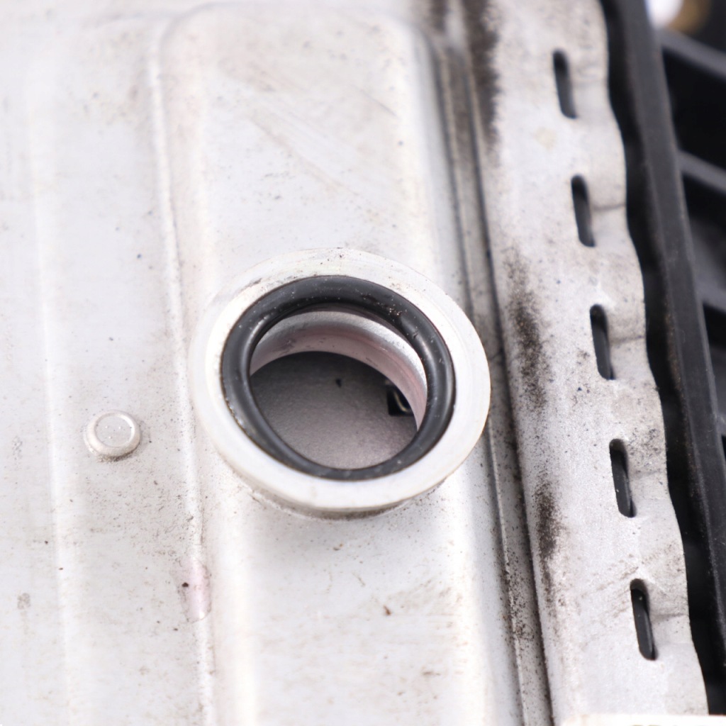 Купить Mercedes w213 c238 om656 интеркулер радиатор воздуха дизель a6560903800