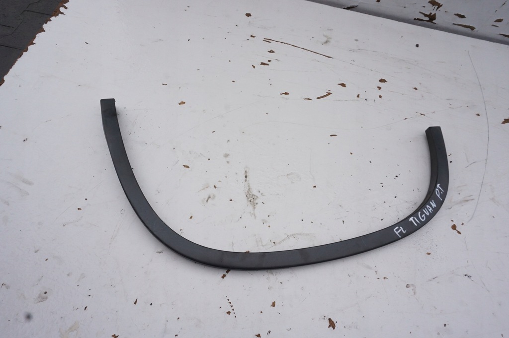 фото №1, Молдинг крыла правый задняя volkswagen tiguan 5n fl