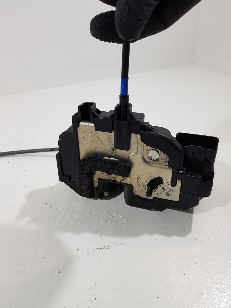 фото №7, Замок дверь левый задняя nissan qashqai j10 +2 eur 09r 3pin