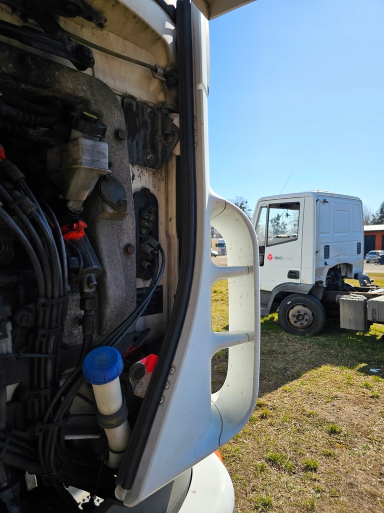 фото №6, Ветровик левая облицовка уголок левый iveco stralis