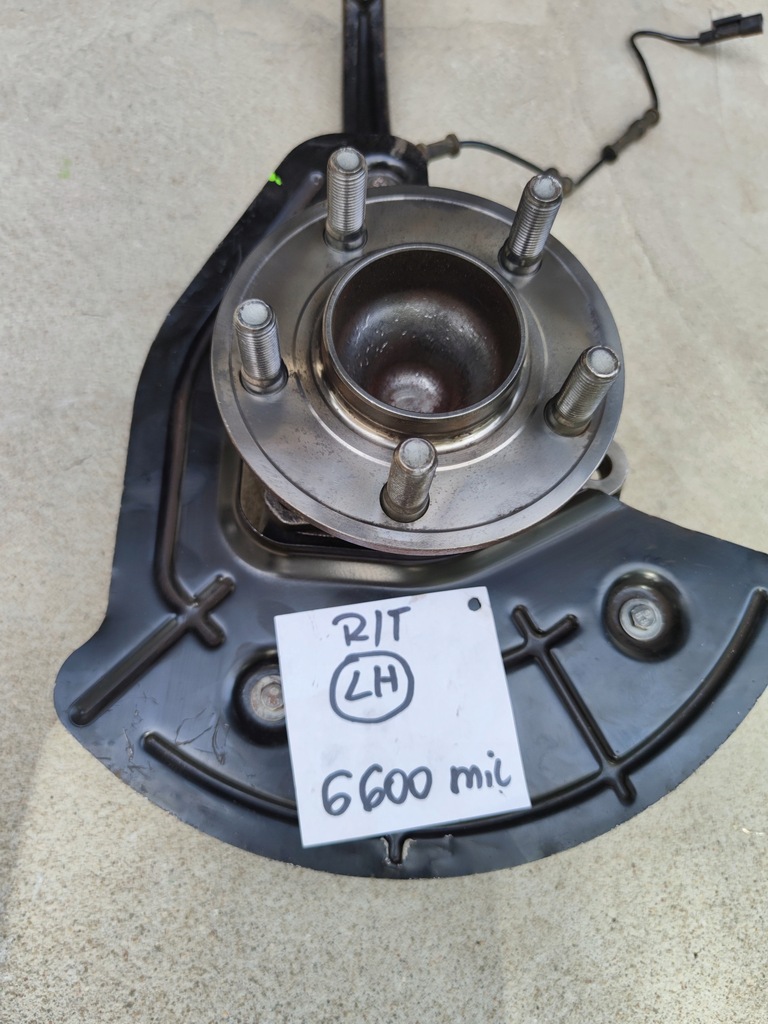 фото №7, Dodge challenger charger передняя левая поворотный кулак 2015+