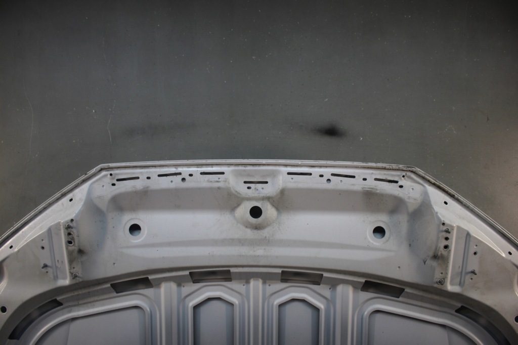 Капот audi a4 b9 20r в Україні