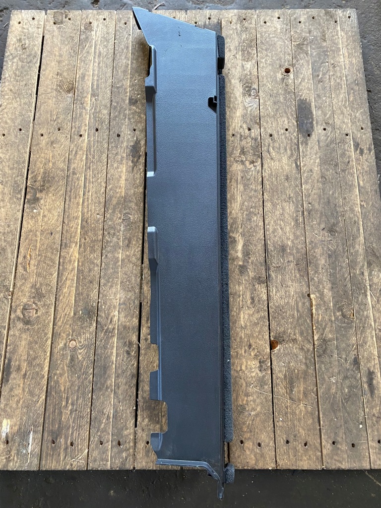 фото №1, Audi q7 4m захист ніша багажника права 4m0863528j