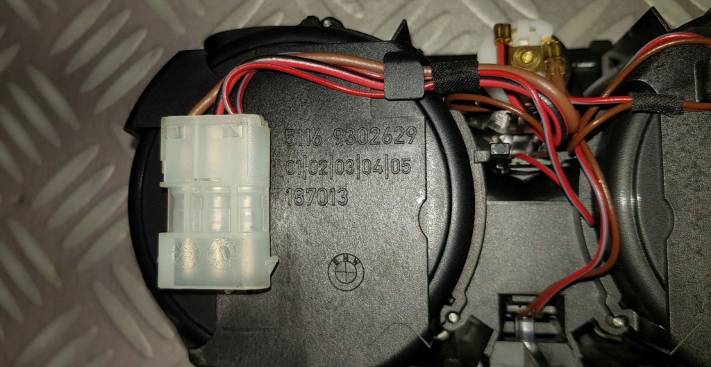 фото №10, Bmw 7 g11 g12 подстаканник кронштейн na напитки контейнер na кружки бардачок 9302629