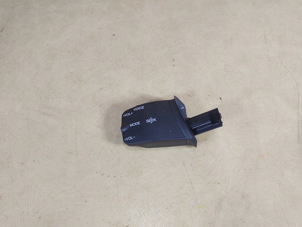 фото №1, Focus mk2 c-max панель перемикач радіо голос