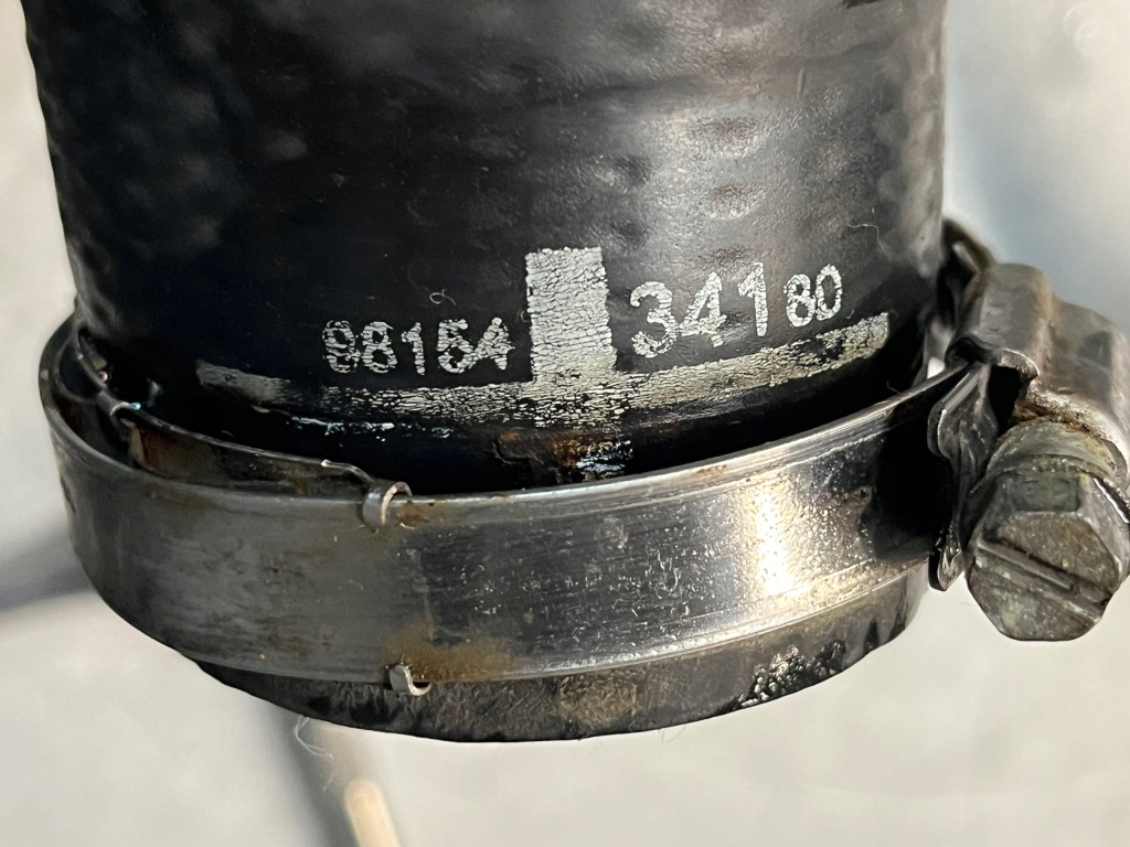 Інтеркулер радіатор шланги тримачі комплект peugeot 308 2 t9 1,6 blue hdi Зі Шроту