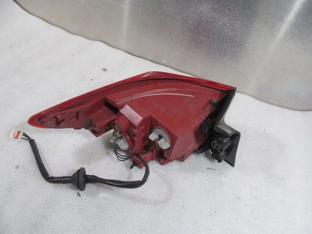 фото №13, Kia stonic 17-23 лампа фара правий задня задня права c404