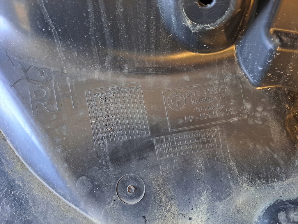 фото №12, Bmw 8 m850ix g16 підкрилок праве перед 7374736