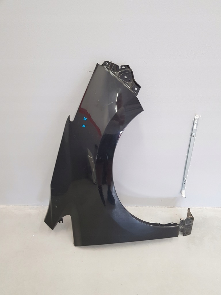 фото №1, Nissan leaf ii 2017- крыло правый передний перед