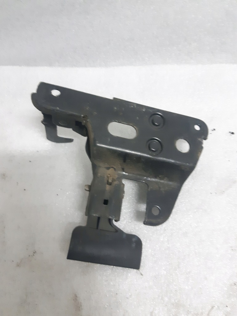 фото №4, Audi a6 c6 засувка замок капот 4f0823480b