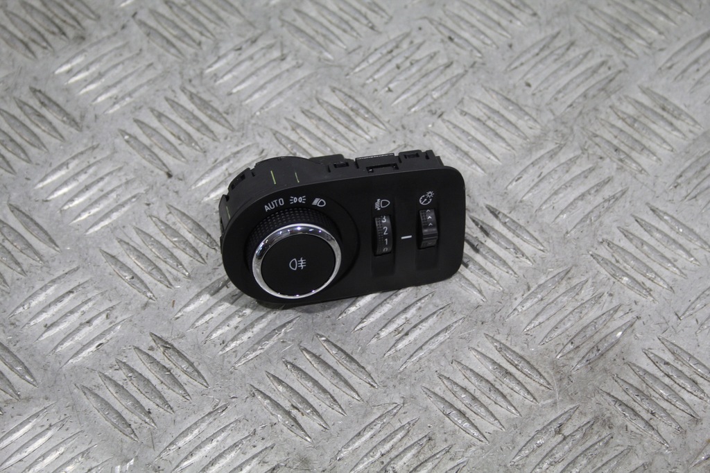 фото №1, Выключатель света opel grandland x 17018960