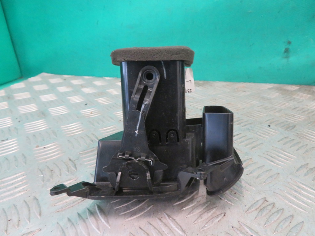 фото №4, Решітка обдув ліва iveco daily 19r