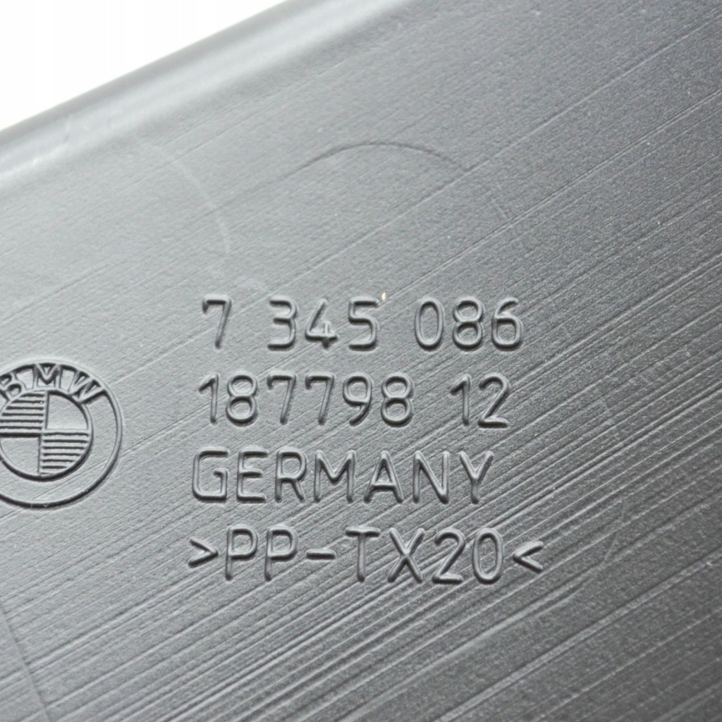 Bmw i8 i12 канал випускний dół правий 51747345086 oem Зі Шроту