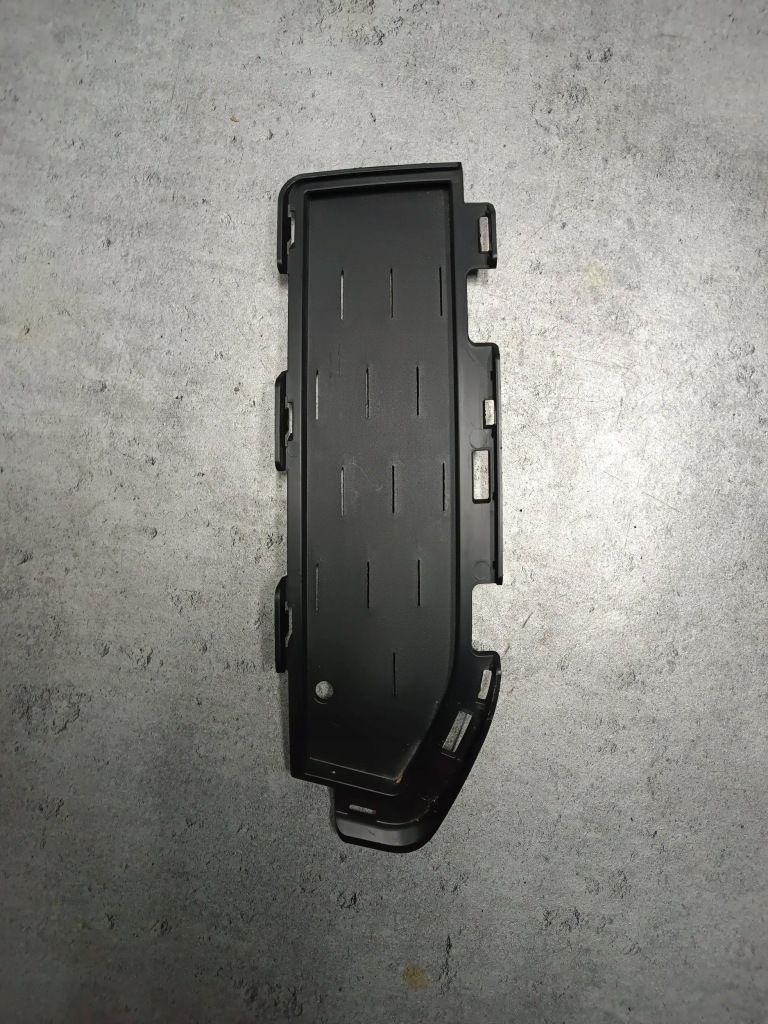 Купити Bmw 5 g30 g31 кришка ґрати бампера ліва