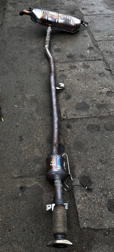 фото №5, Idealny kpl. вихлоп mercedes glb x247 1,3 бензин 1