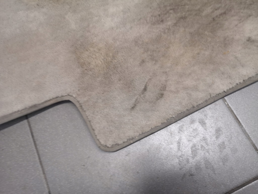 фото №5, Коврик велюр audi a8 d2 eu левый перед krem